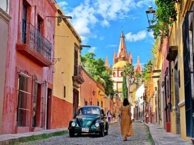san-miguel-de-allende-streets-HIDDENGEMMX1121-ca3d7f35e4c94687aaef91e8f6e6de33