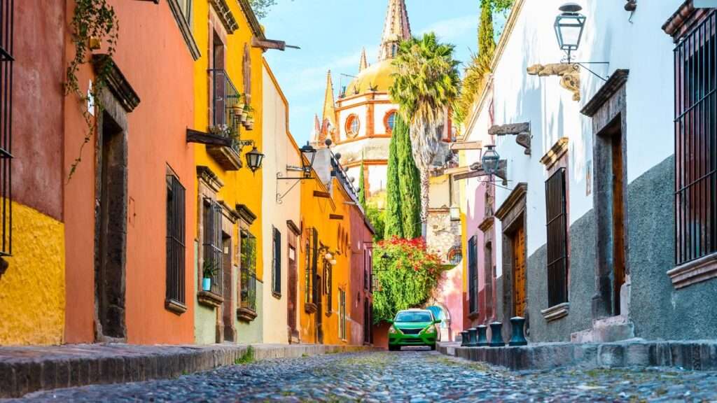 Move to Mexico Immigration and Relocation Services